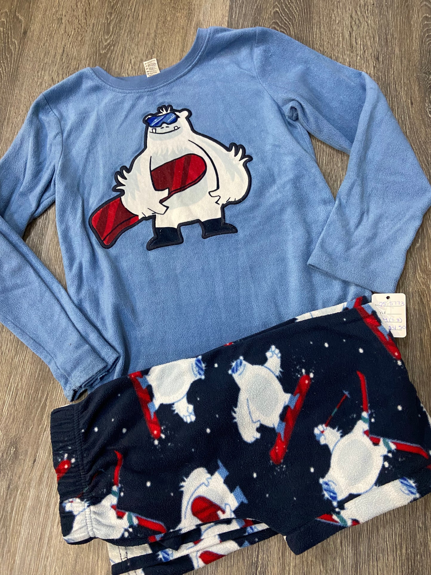 M (7-8) “George” Fleece PJ Set