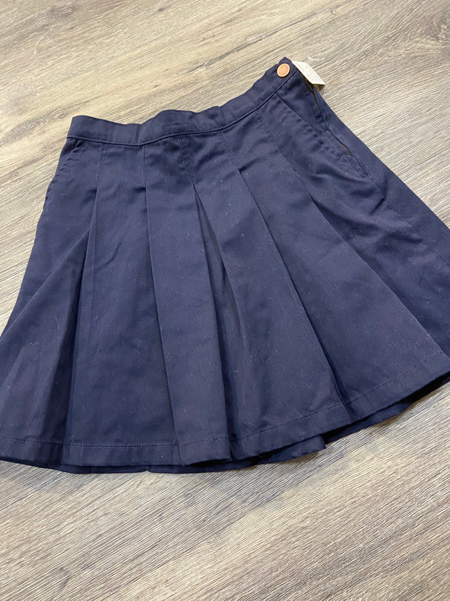 10 “Osh Kosh” Pleated Skirt *LIKE NEW*