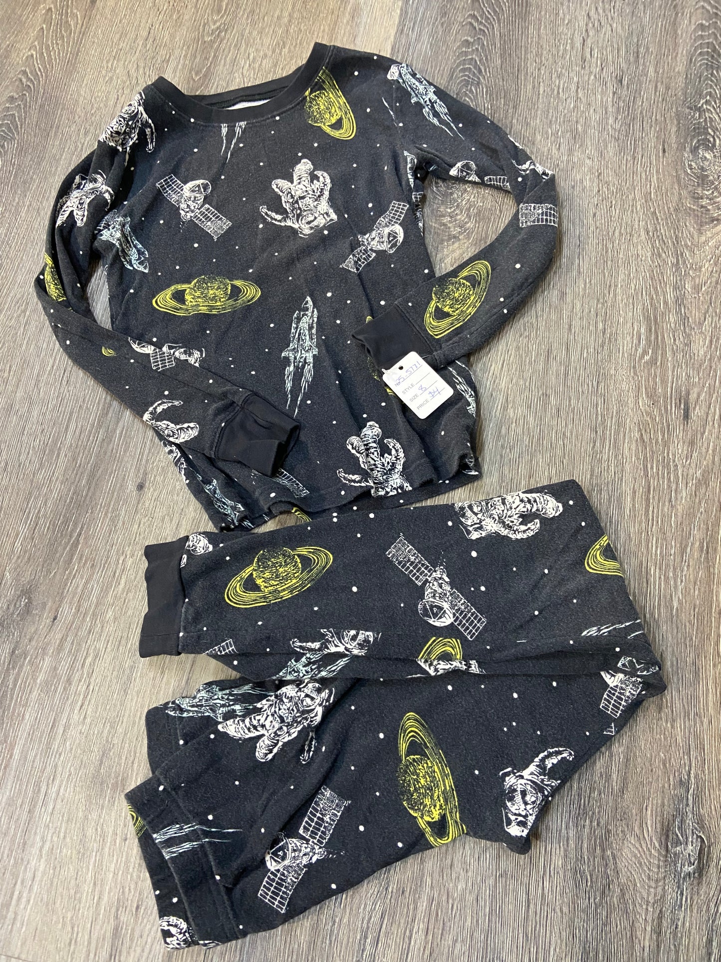 8 “Carter’s” PJ Set