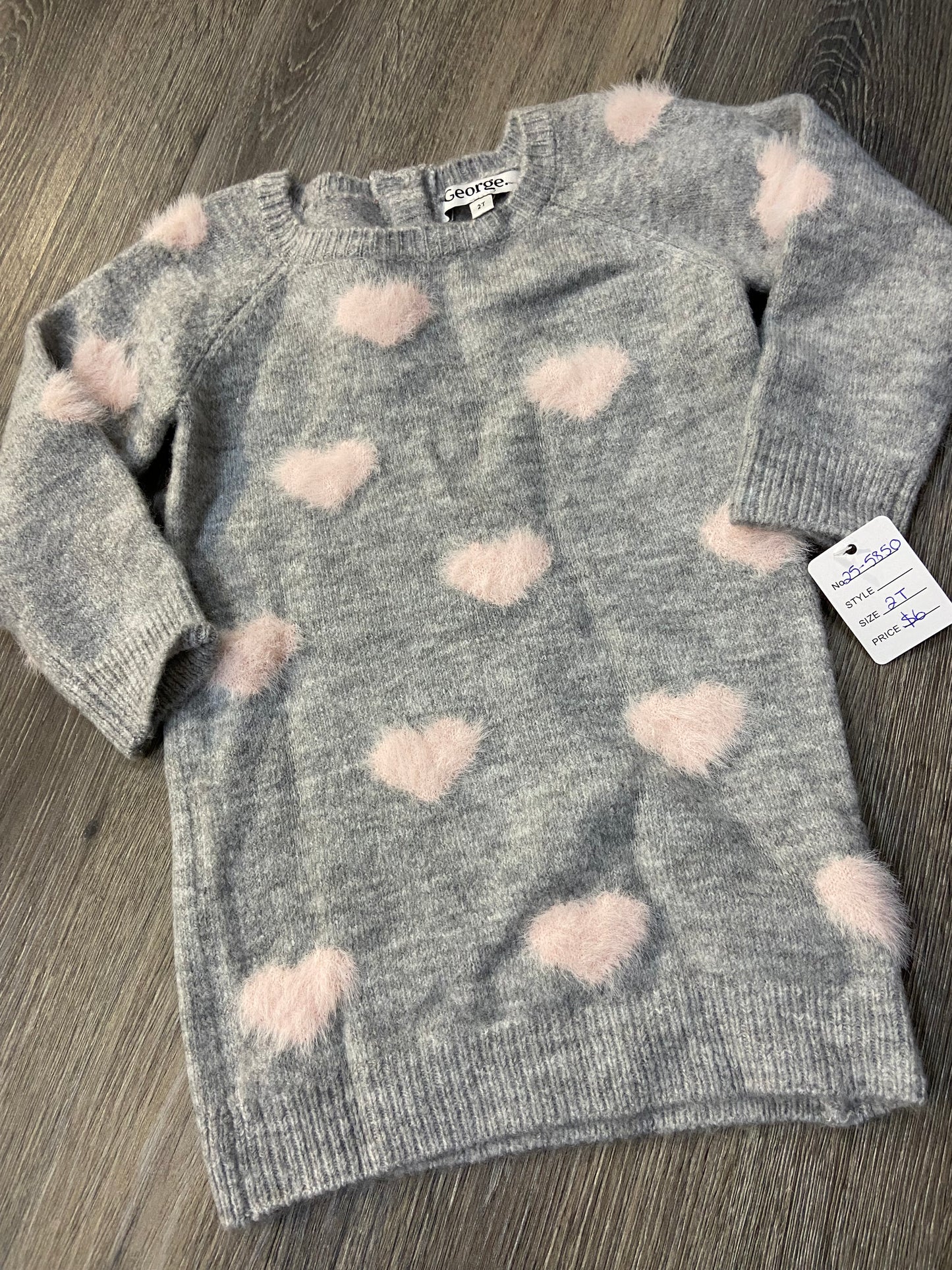 2T “George” Sweater *LIKE NEW*