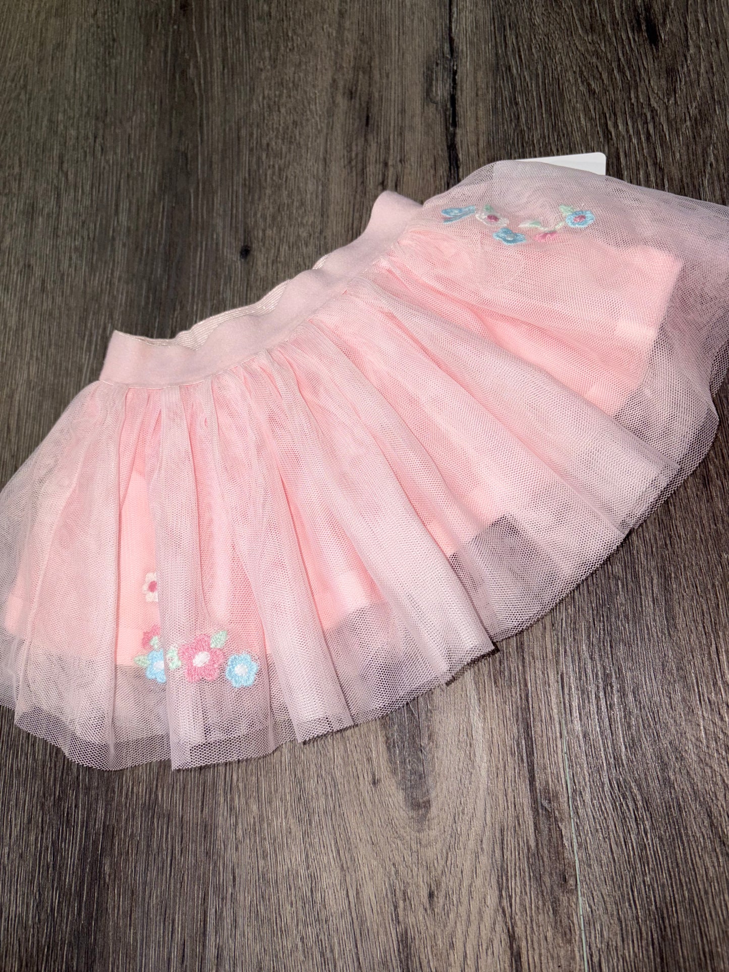 3 M “Carter’s” Tutu