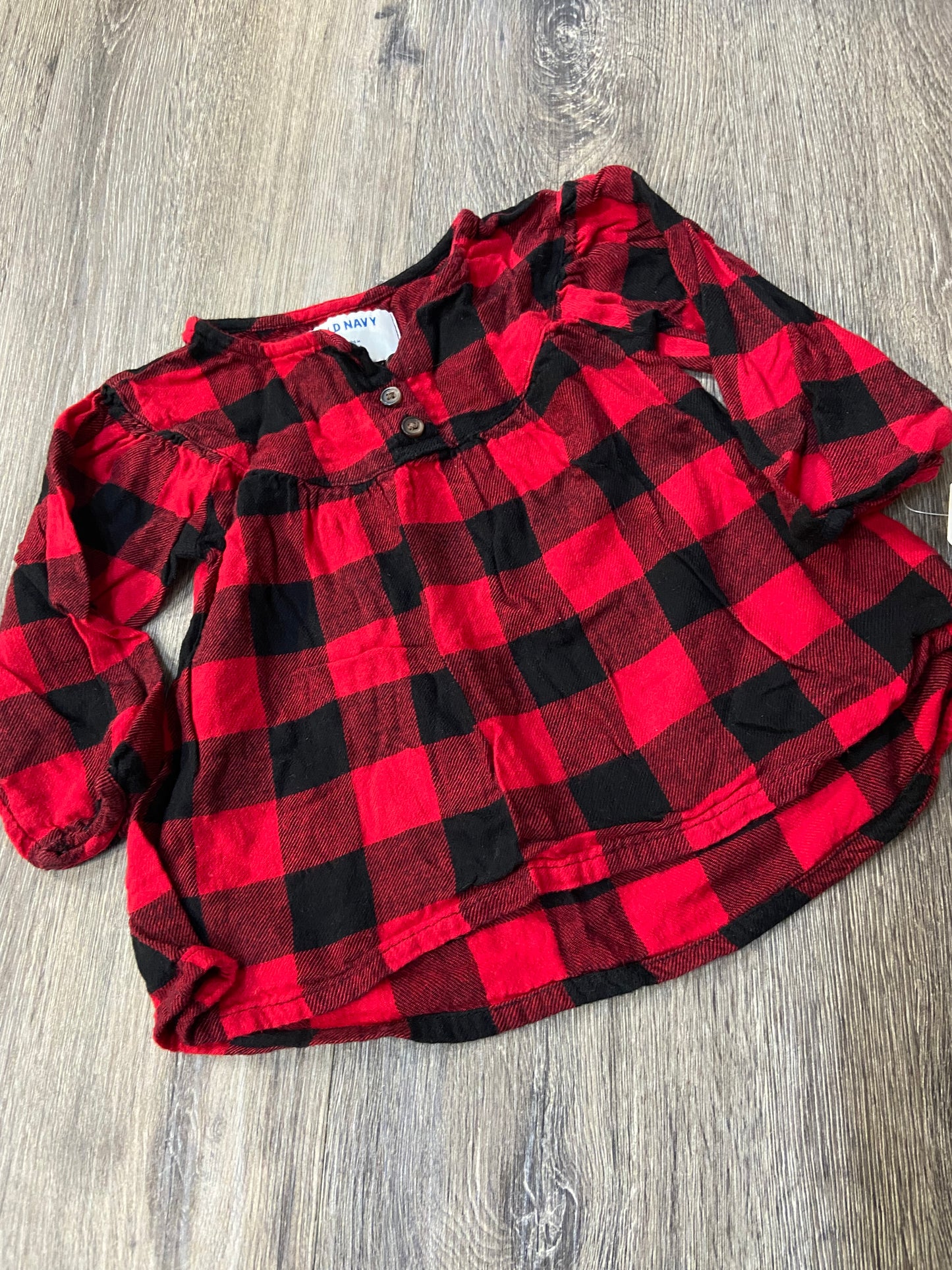 18-24 M “Old Navy” Top *EUC*
