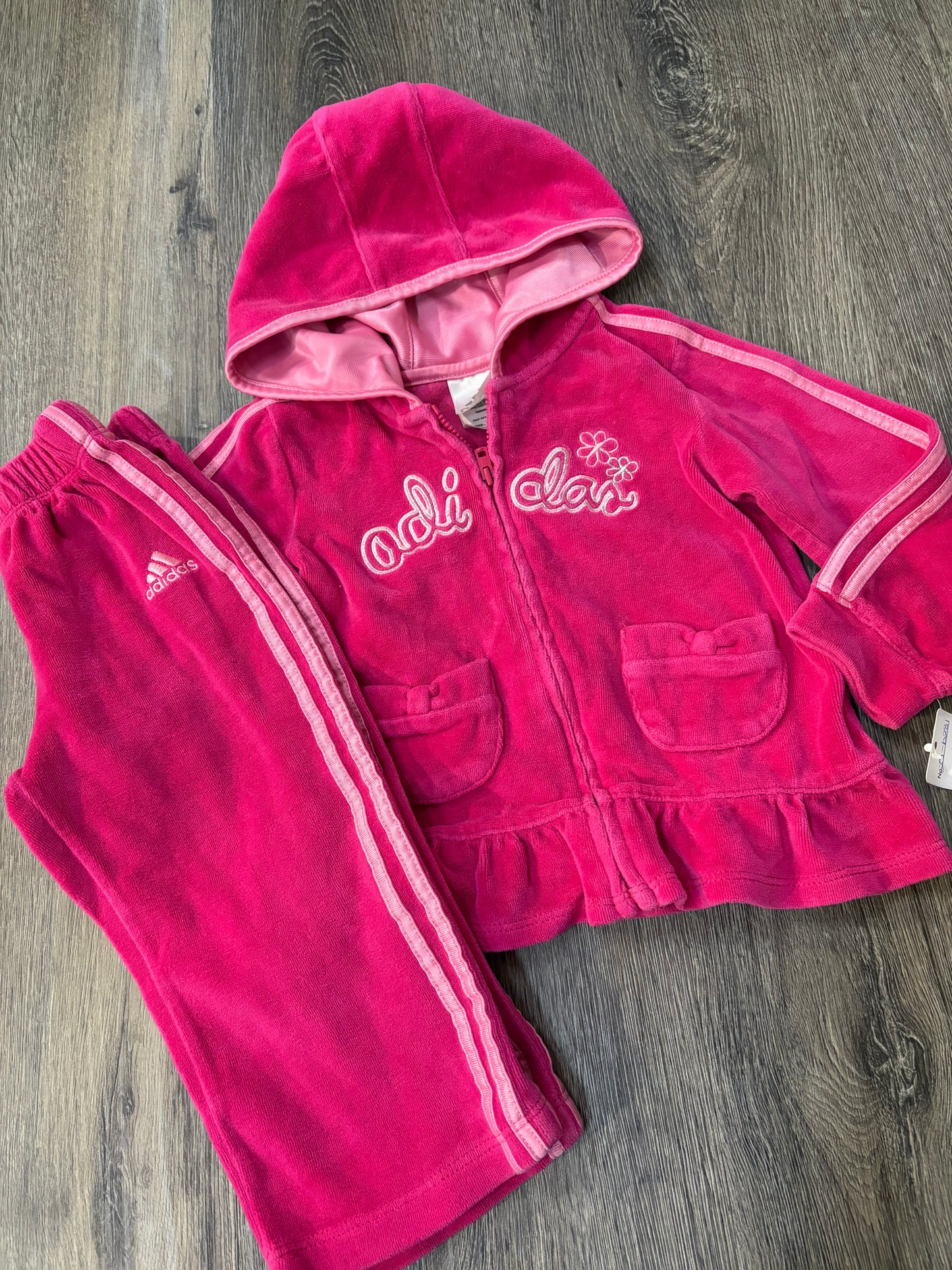 18 M “Adidas” Outfit