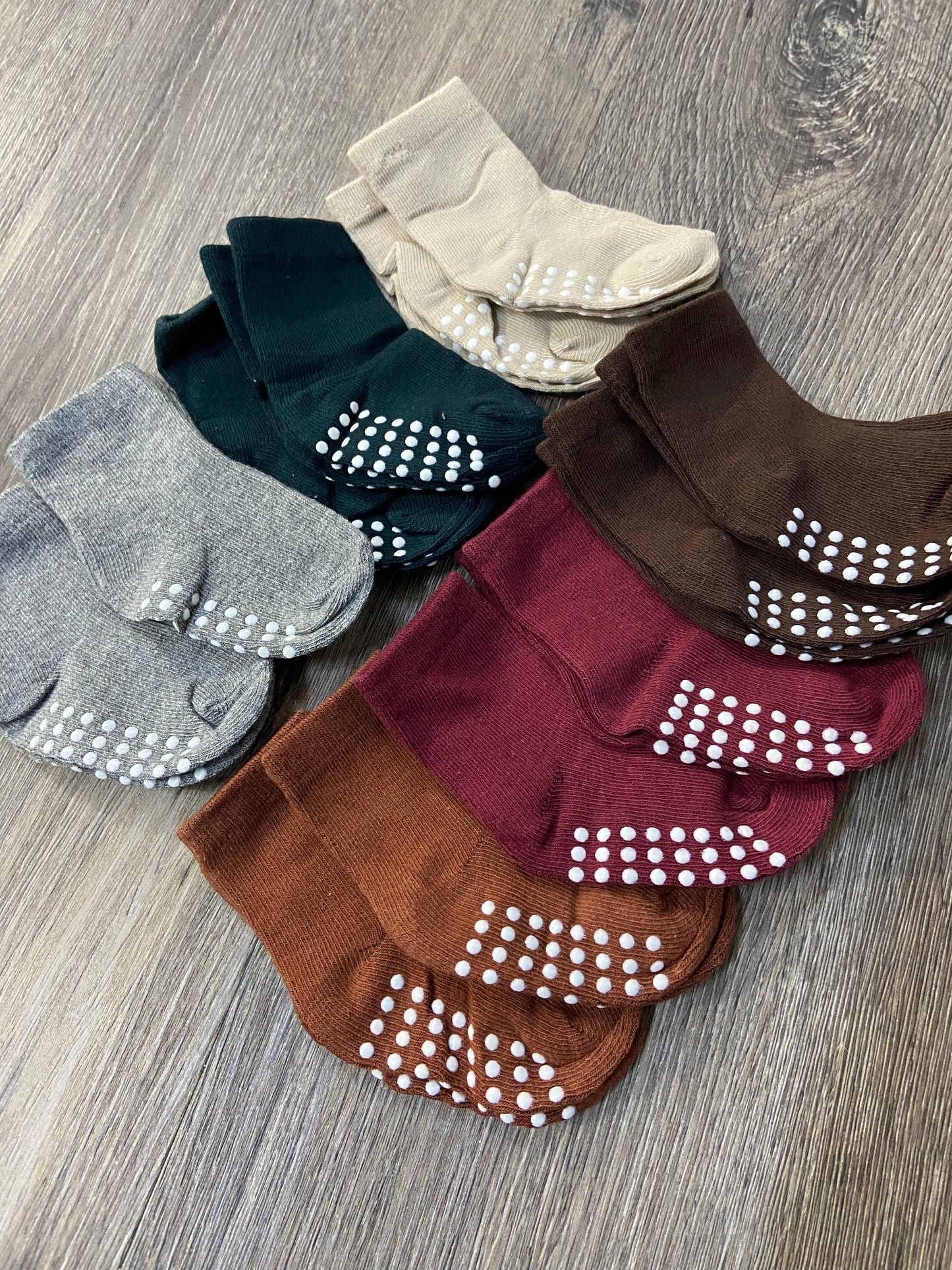 12-24 M Socks *NEW*