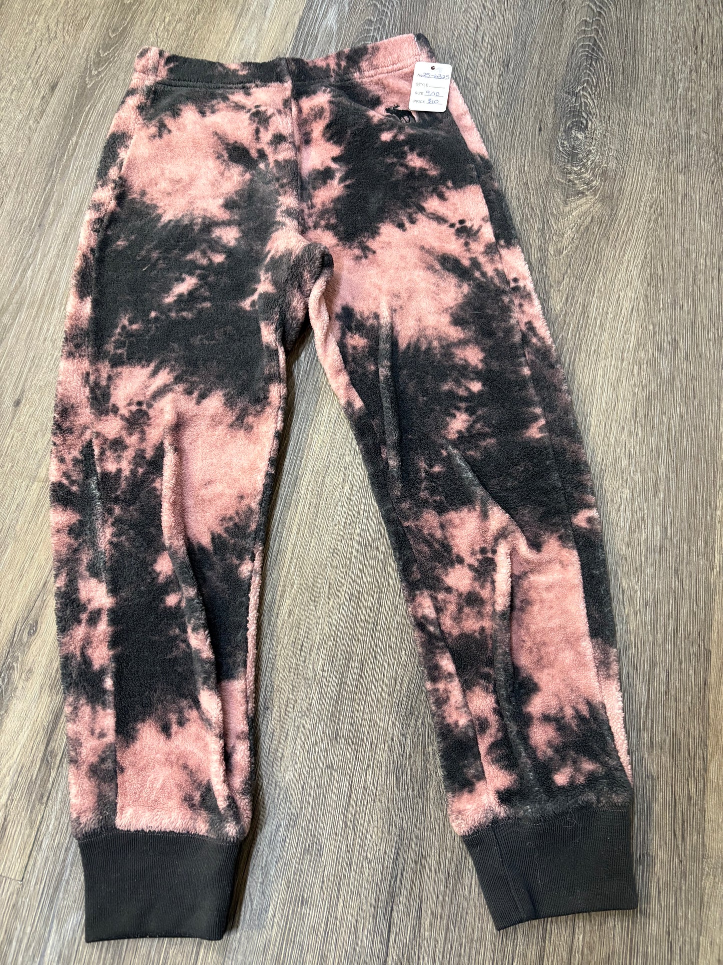 9/10 “Abercrombie” Fleece Sleep Pants