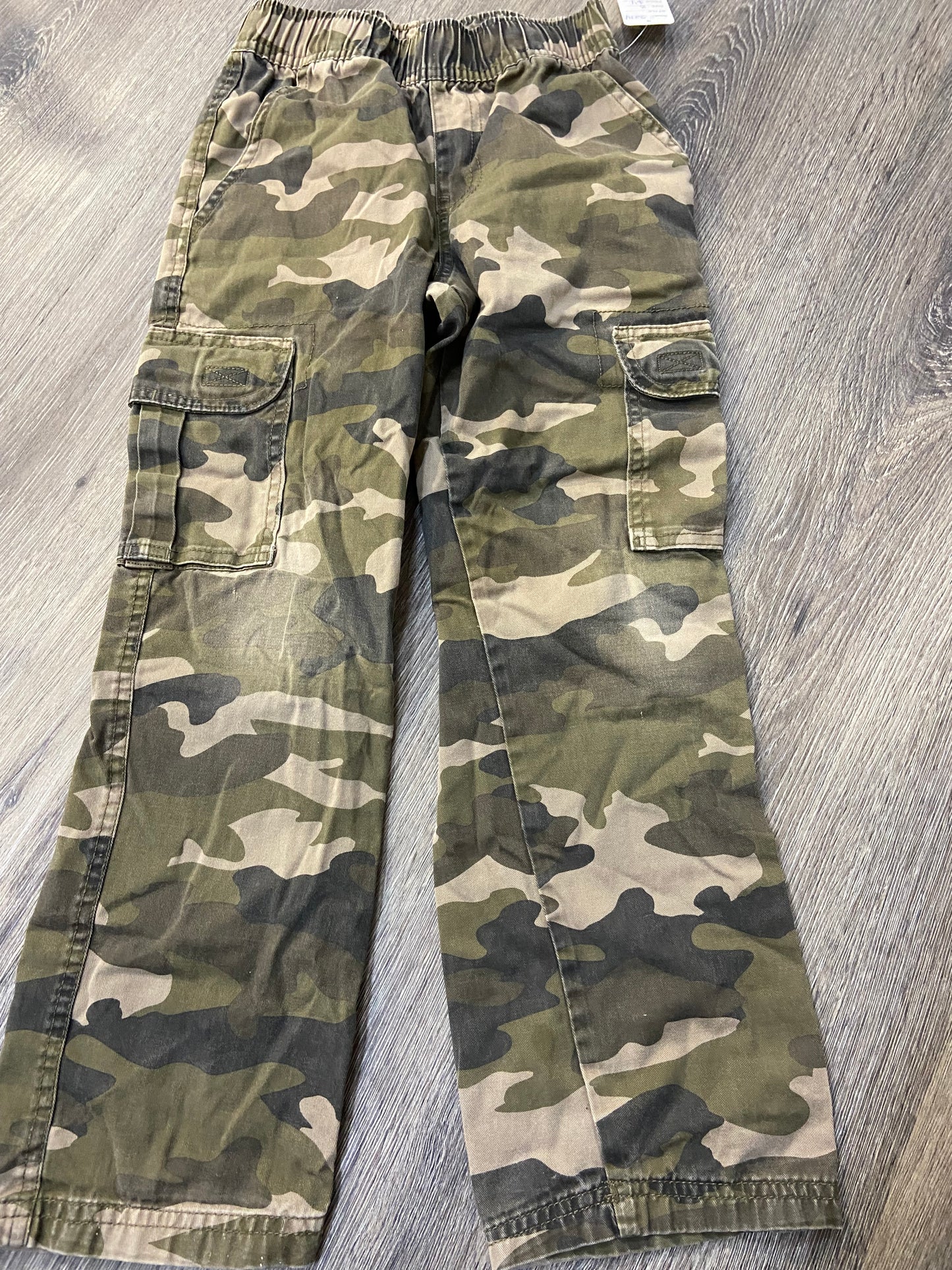 8 “Children’s Place” Cargo Pants *Knees showing wear*