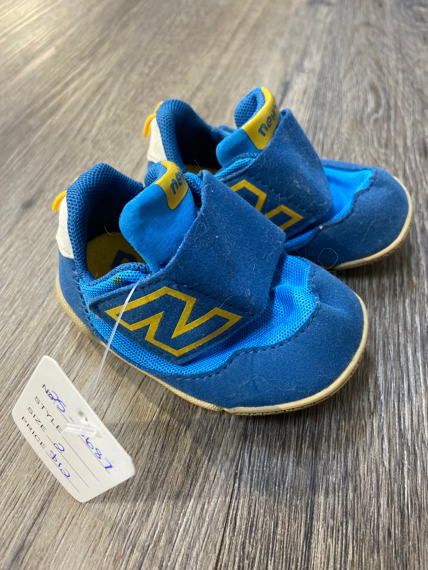 2 “New Balance” Shoes *EUC*