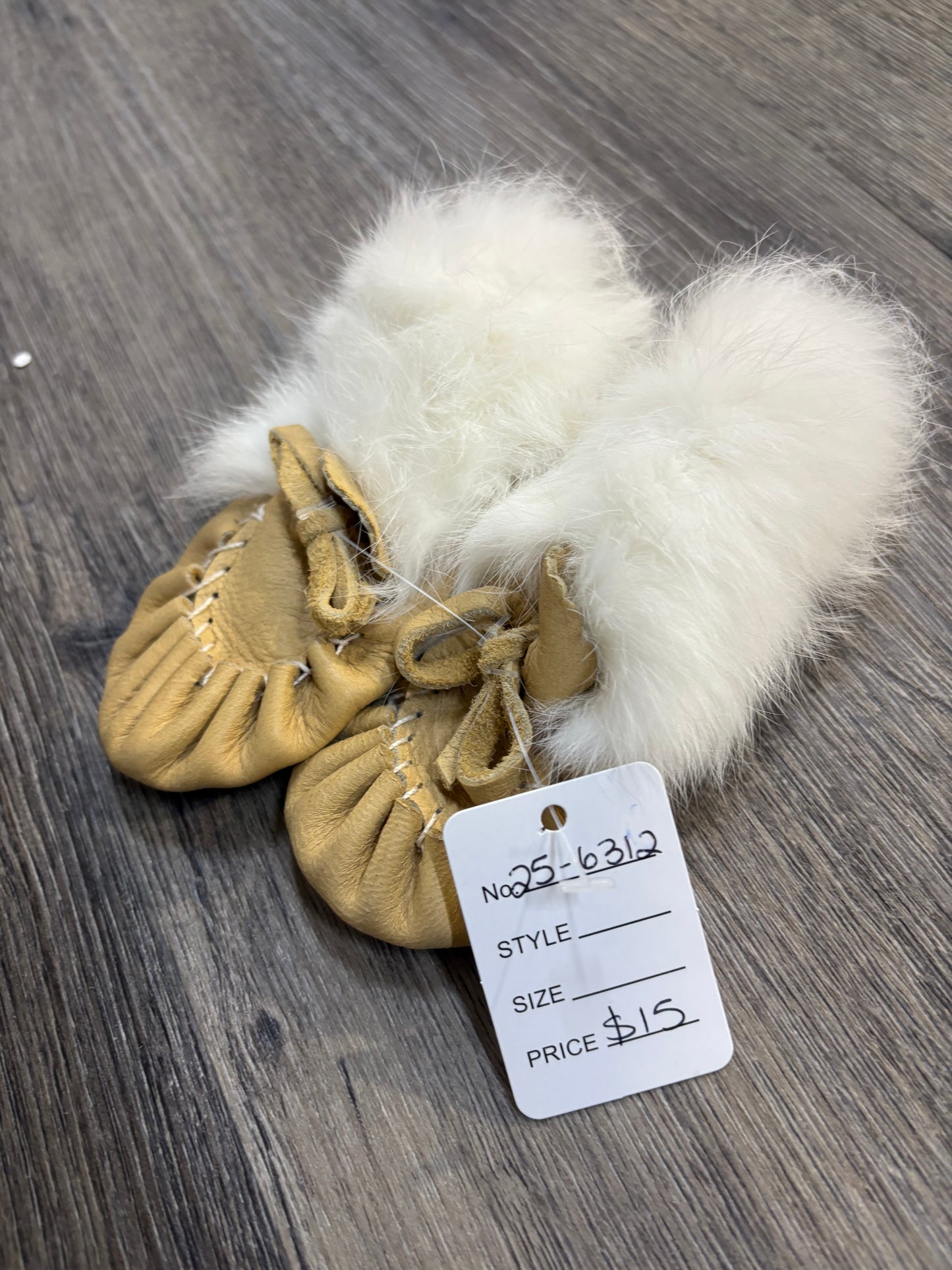 Baby Moccasins *Size Unknown*