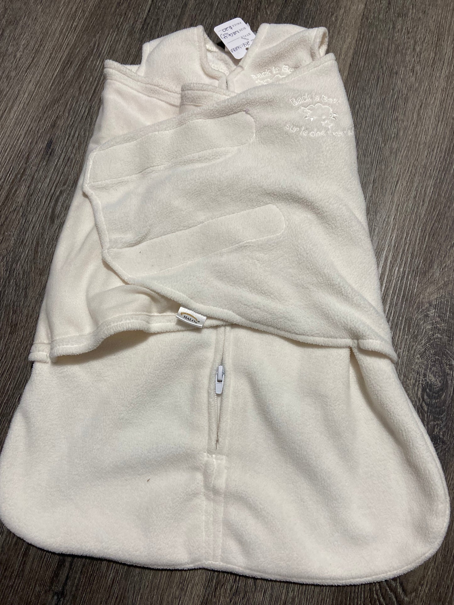 NB (6-12 lbs) “Halo” Fleece Swaddle Sack *EUC*