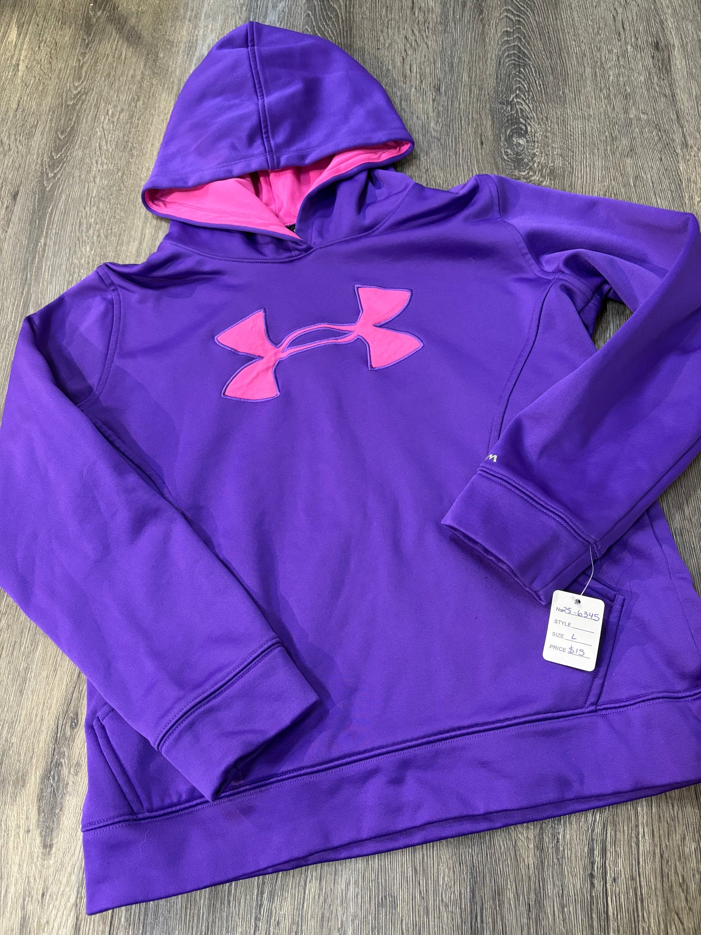 L “Under Armour” Hoodie
