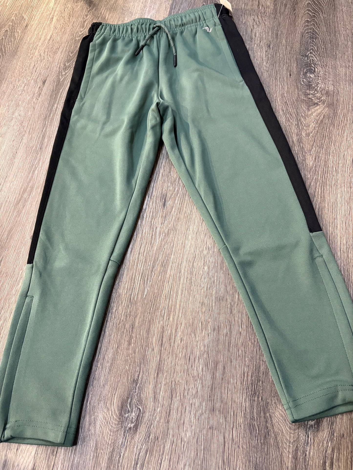 M (7-8) “Athletic Works” Pants