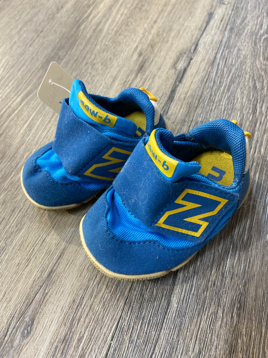 2 “New Balance” Shoes *EUC*