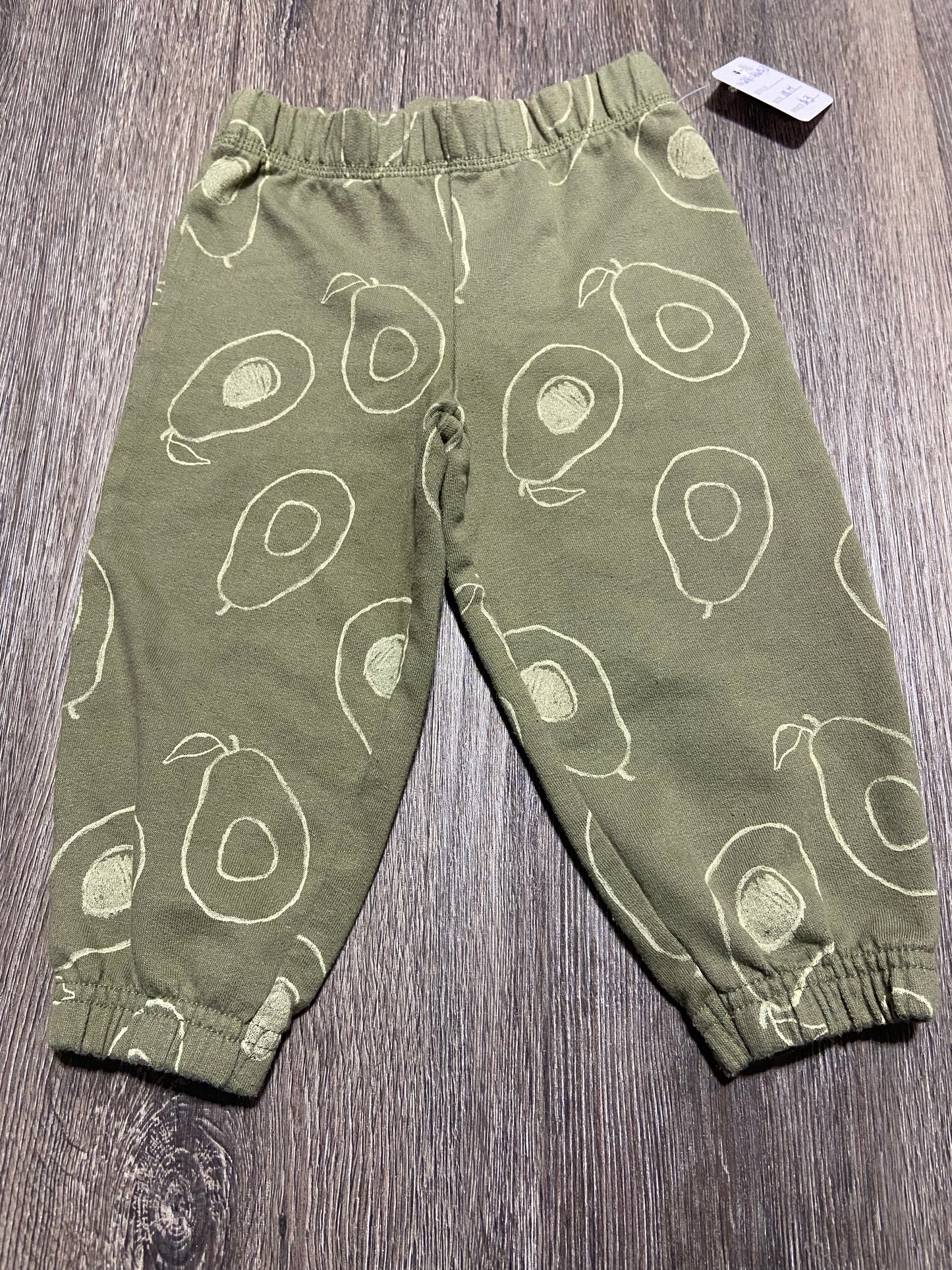 18 M “Carter’s” Pants