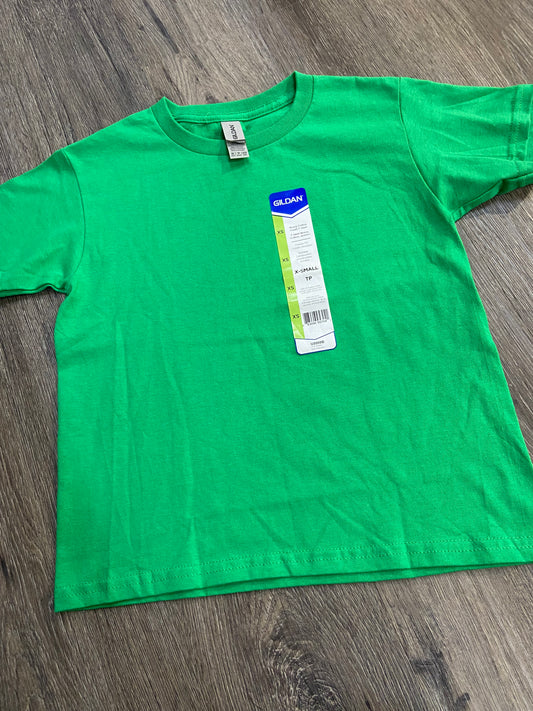 XS “Gildan” T-shirt *NEW*