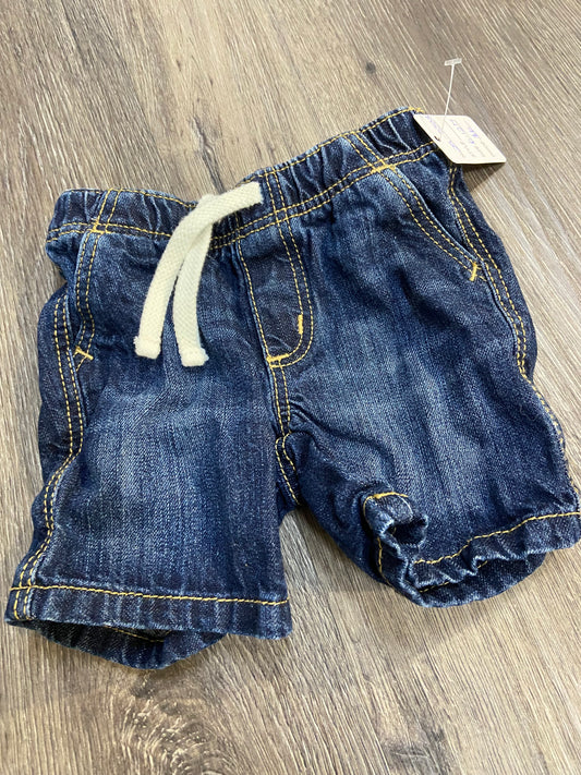 6-12 M “Old Navy” Shorts *EUC*