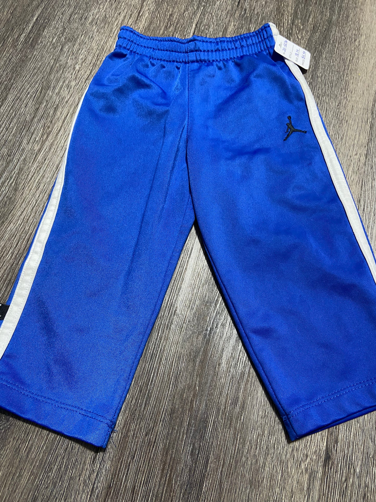 18 M Athletic Pants