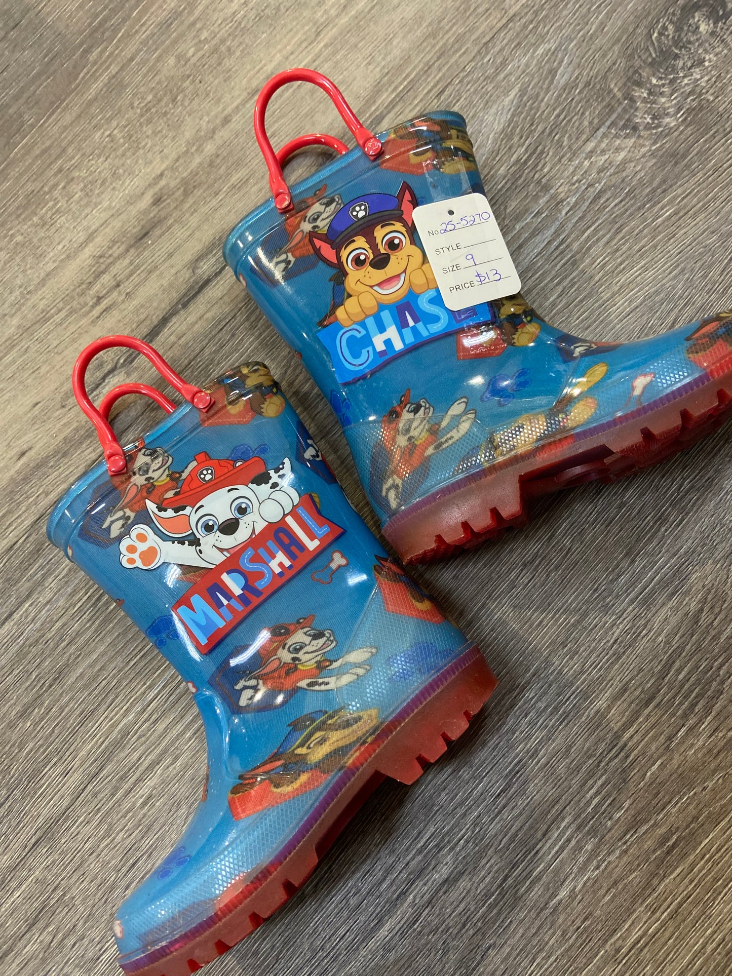 9 Rainboots