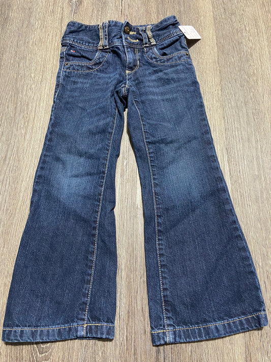 4 “Tommy Hilfiger” Jeans