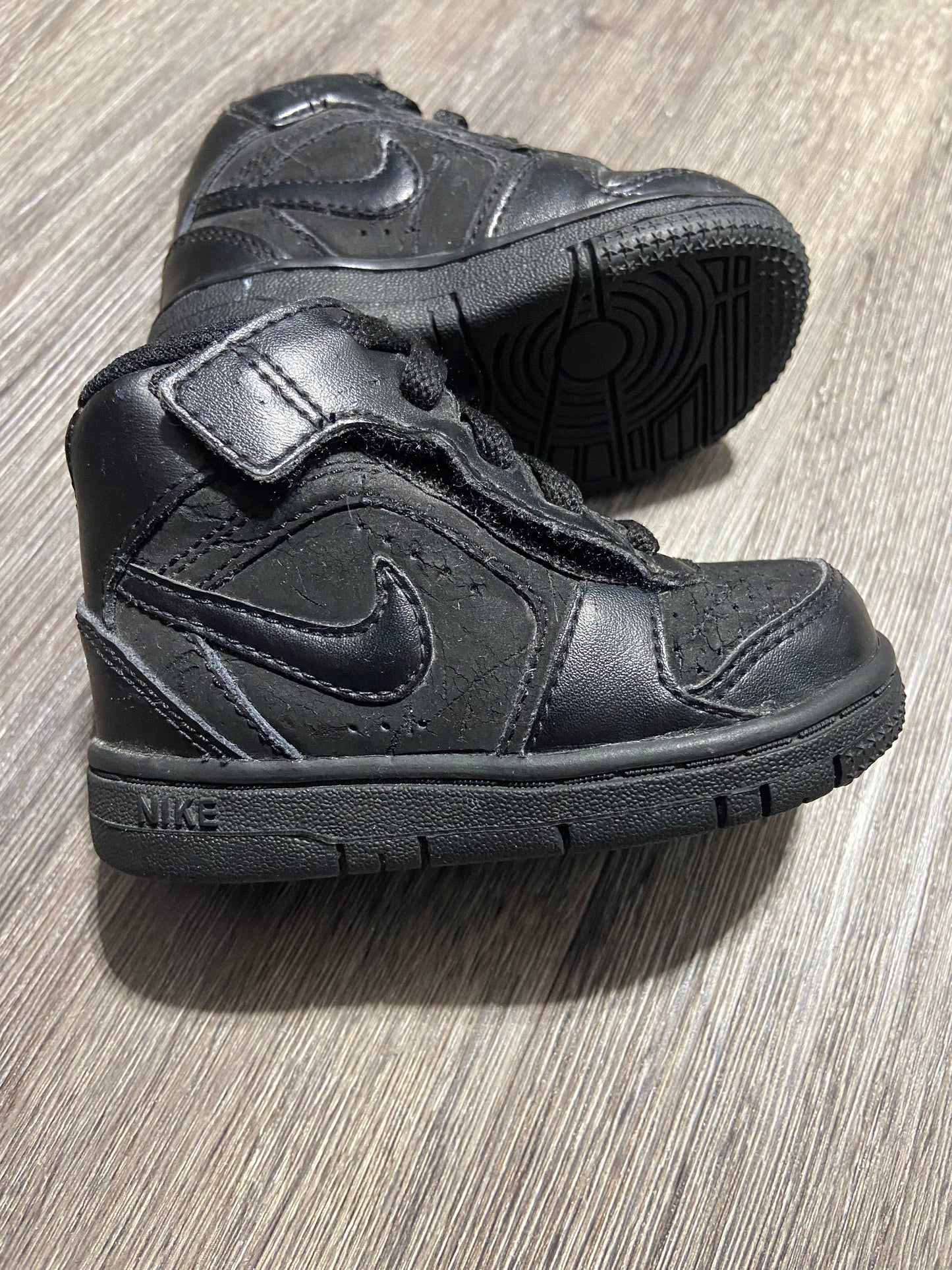 4c “Nike” High Tops