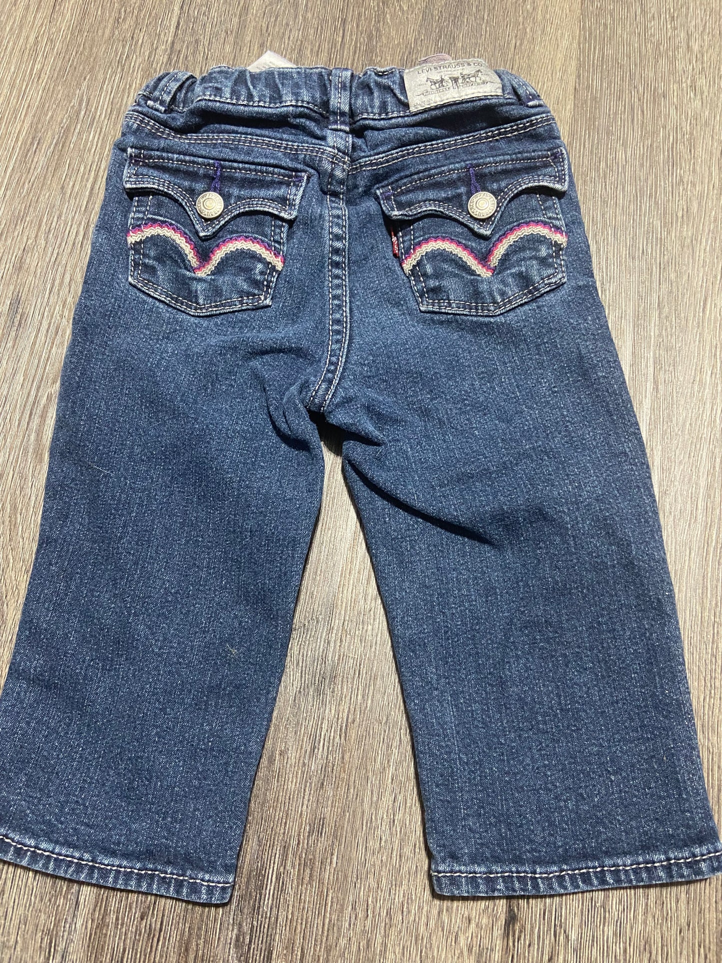 4 “Levi’s” Capris