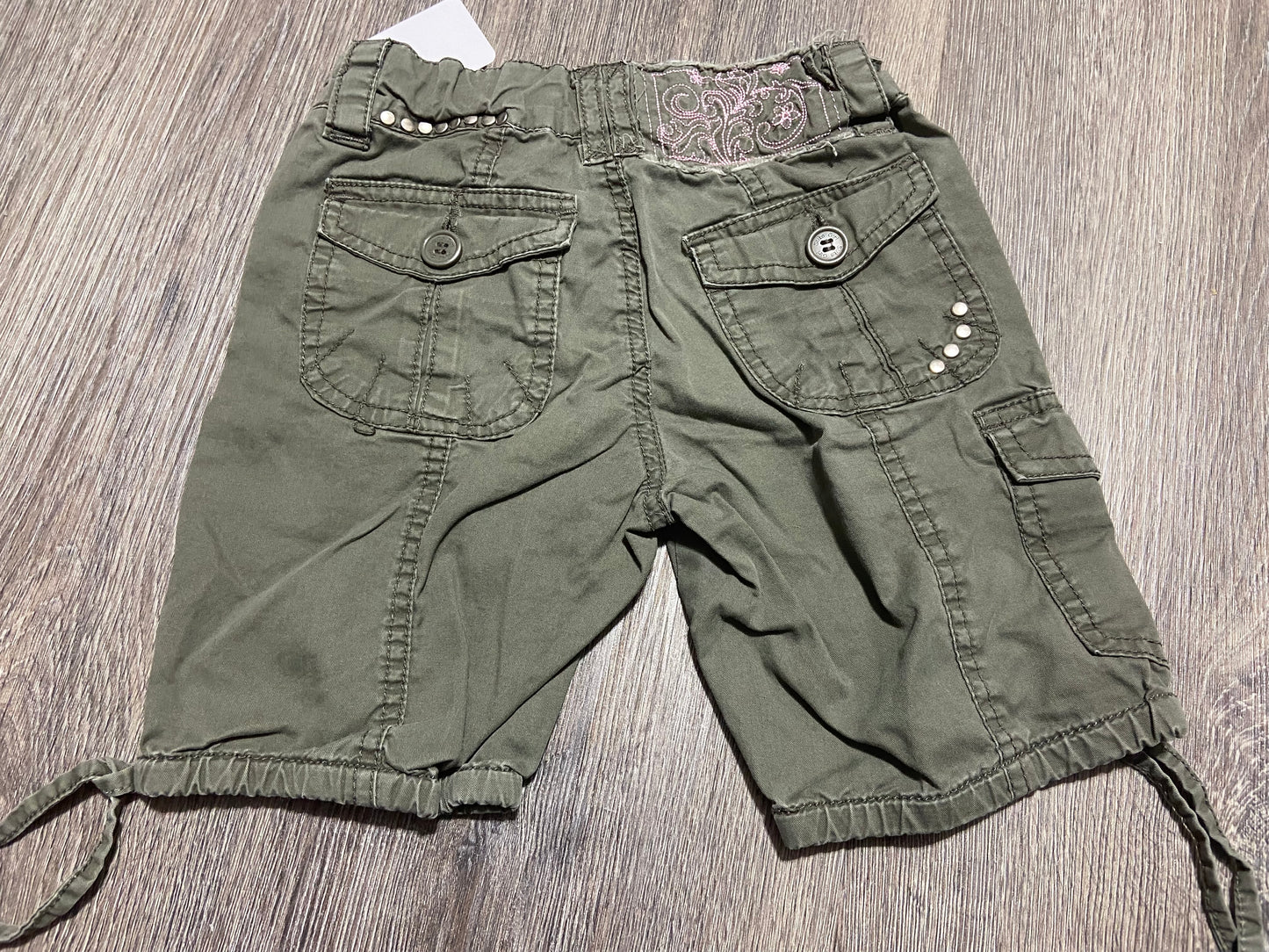 3 “Suko Girl” Bermuda Shorts