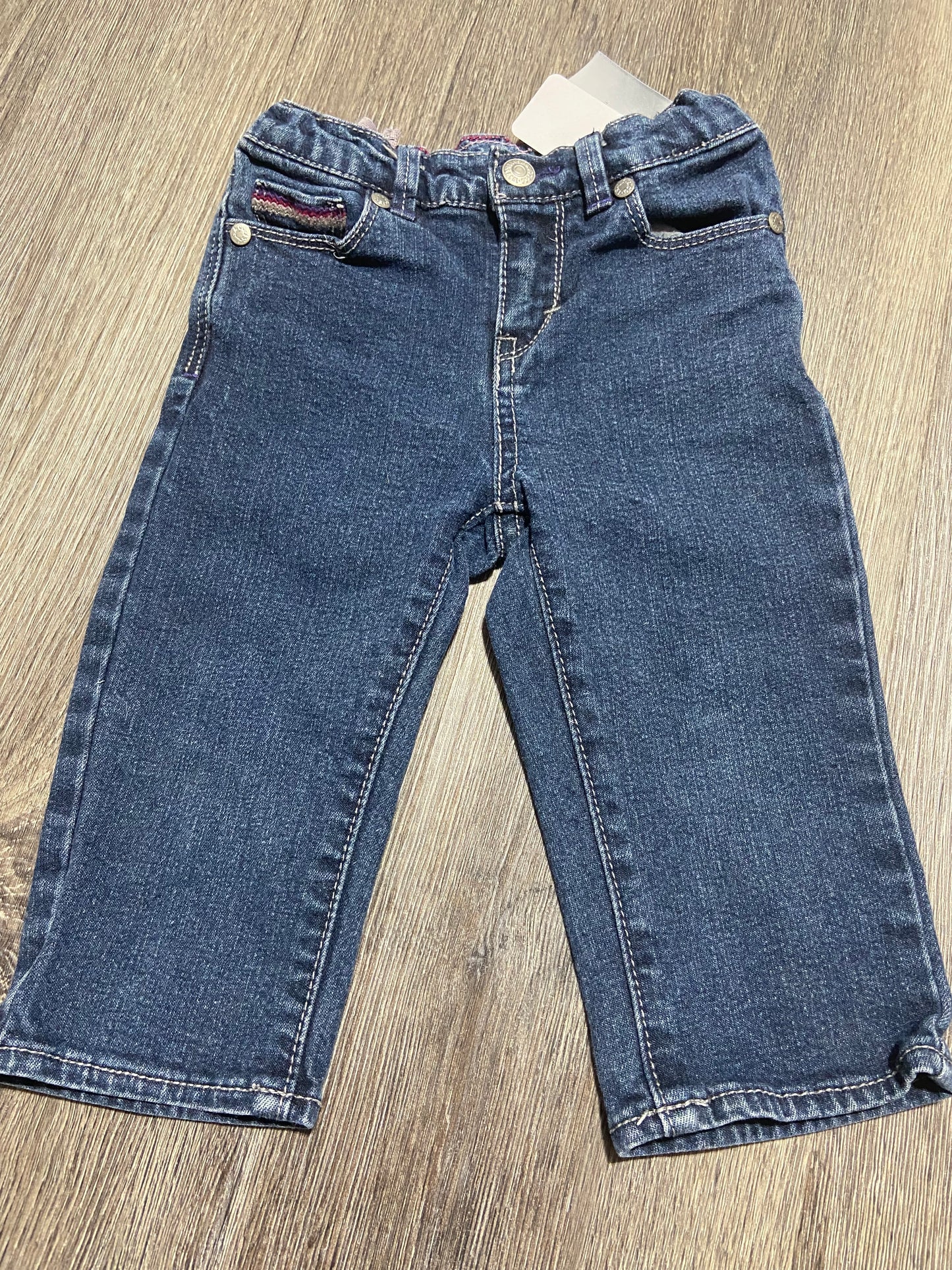 4 “Levi’s” Capris