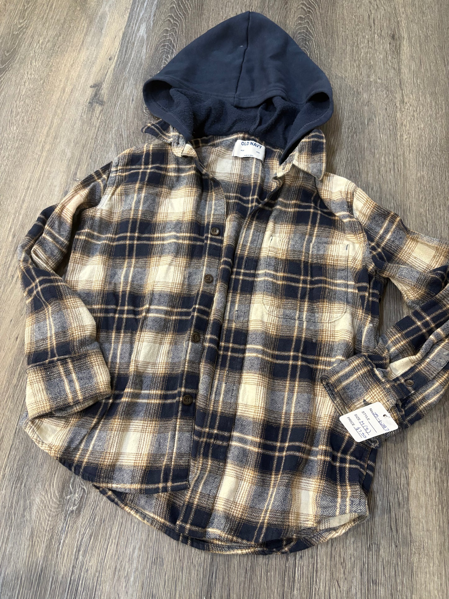 M (8) “Old Navy” Button Down