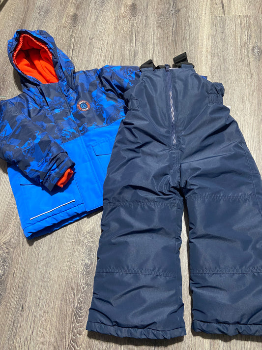 3T “Gusti” Snow Suit *LIKE NEW*