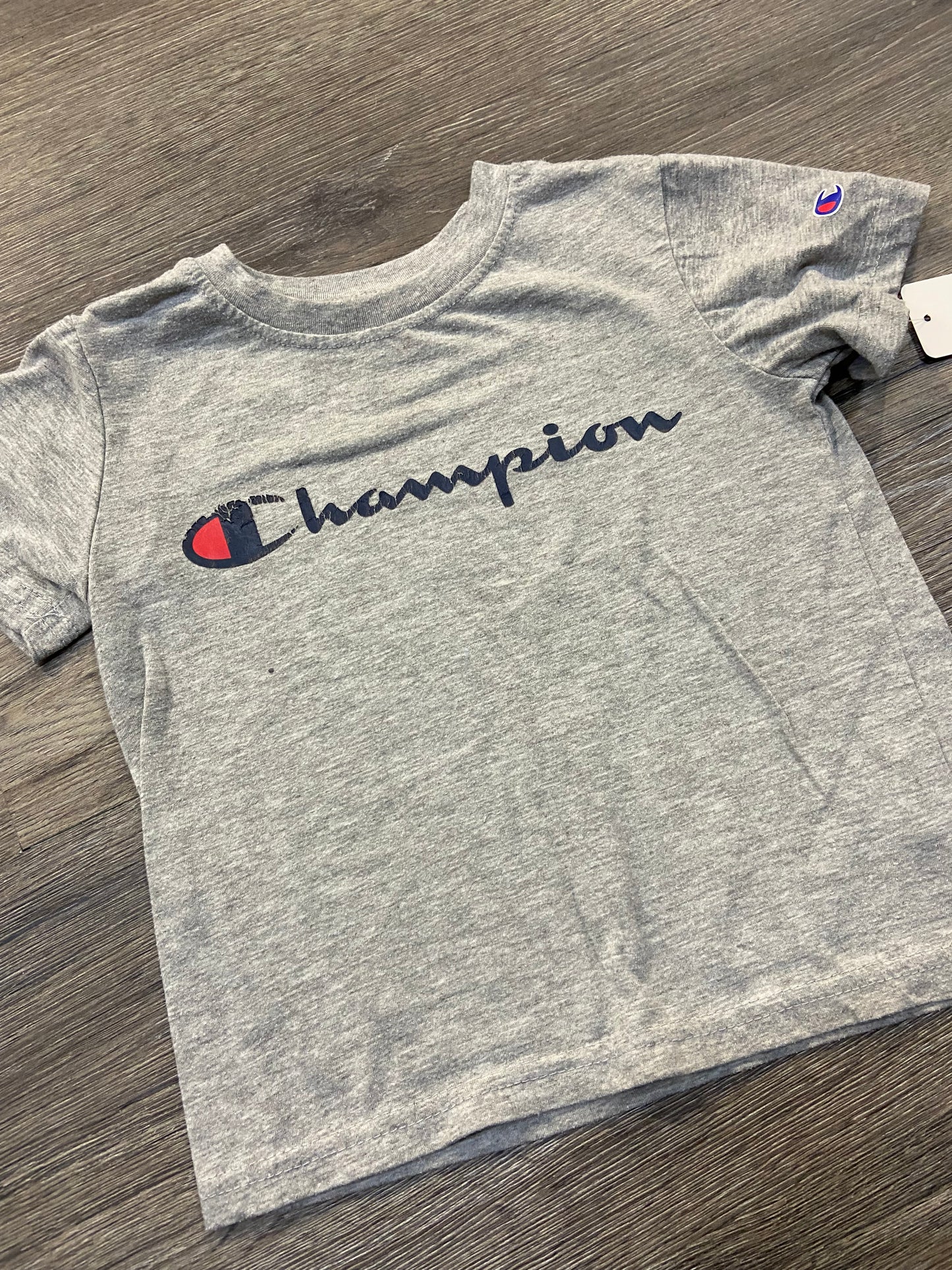 4T T-shirt *Image Cracking*
