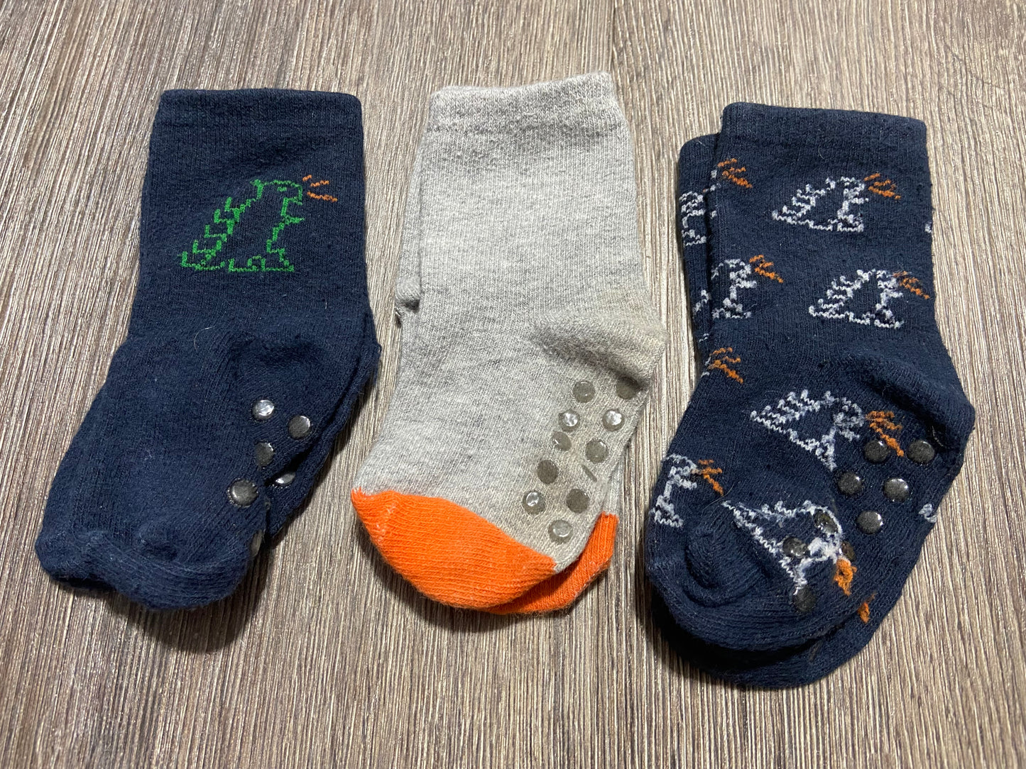 Approx. 12-18 M Dino Socks