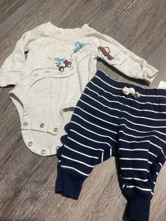 NB “Carter’s” Set