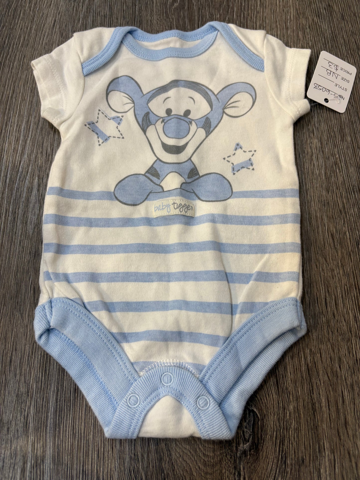 NB Onesie *LIKE NEW*