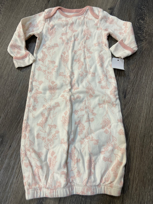 0-3 M “Old Navy” Sleep Gown