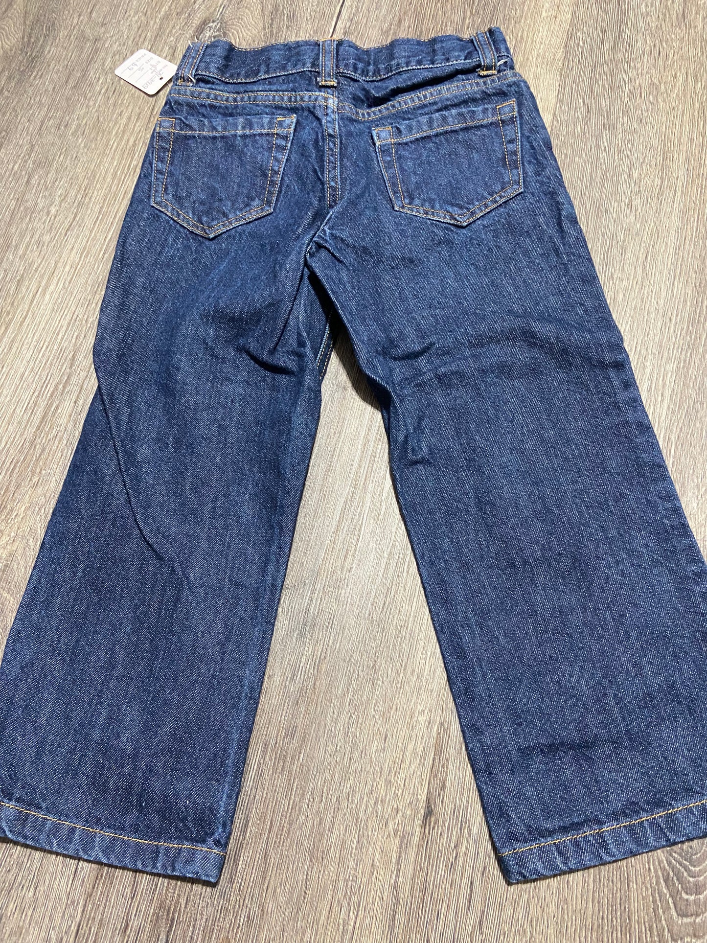 5 “Nevada” Jeans