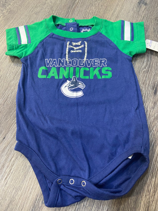 6-9 M Onesie *EUC*