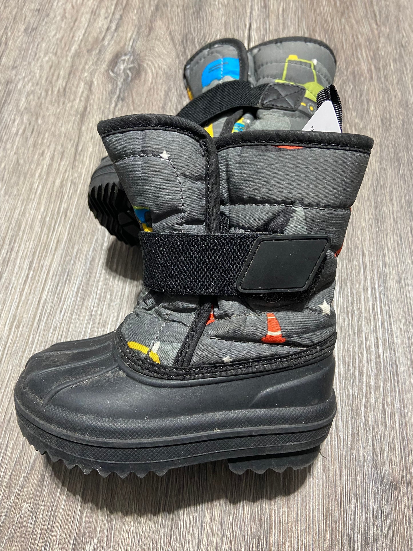 Size 5 “Children’s Place” Winter Boots