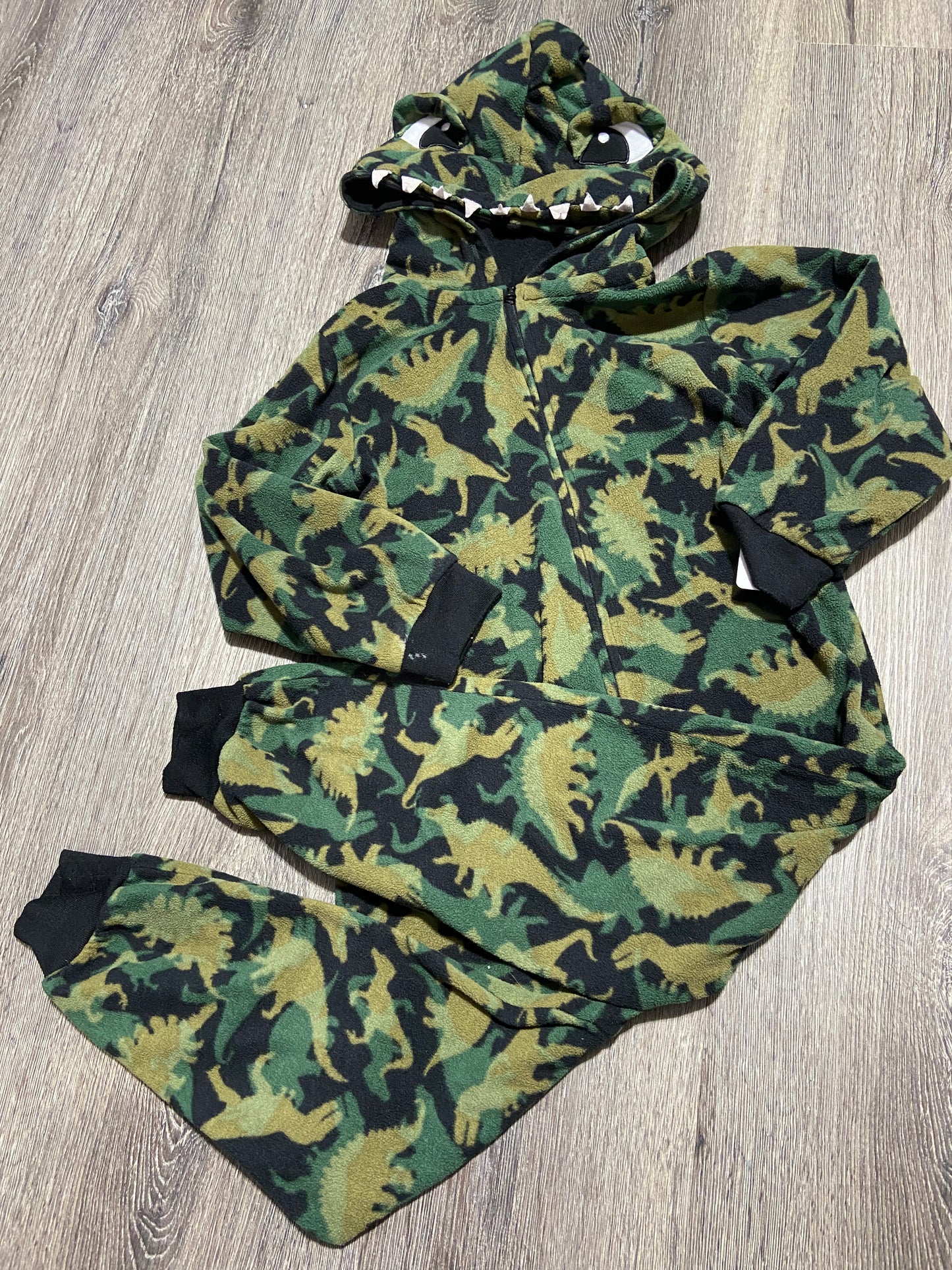 S (5/6) “Children’s Place” Fleece One-Piece