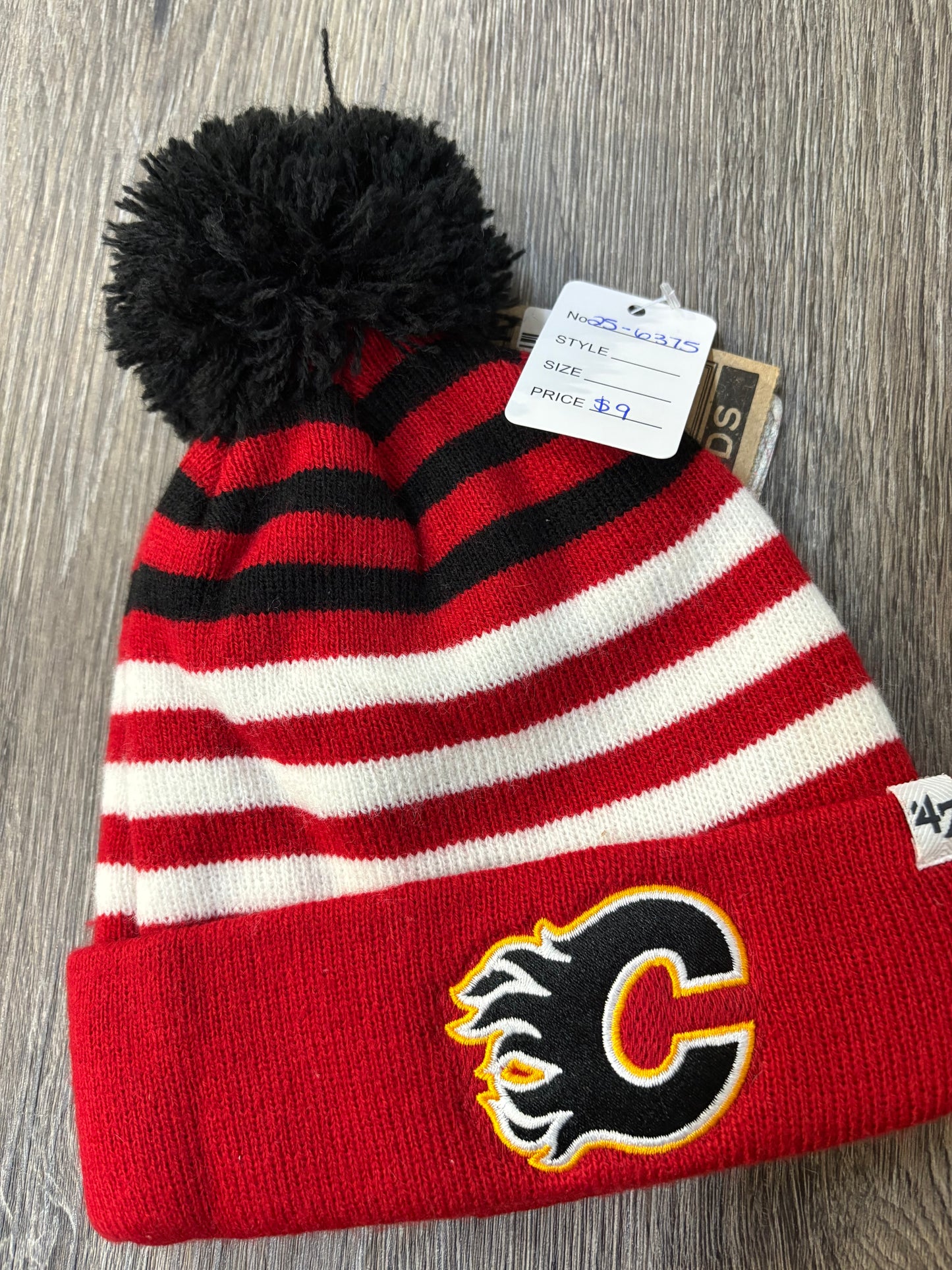 Toque *NWT*