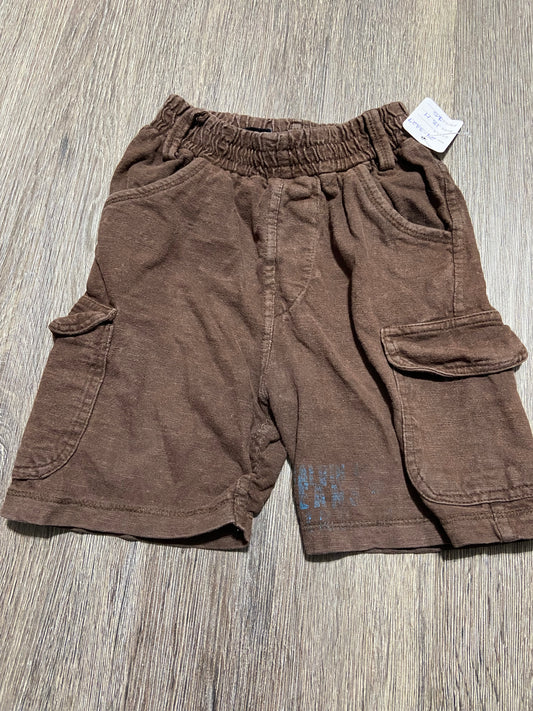 18 M “Calvin Klein” Shorts