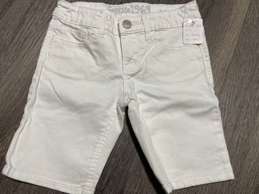 6 reg. “Gap” Bermuda Shorts