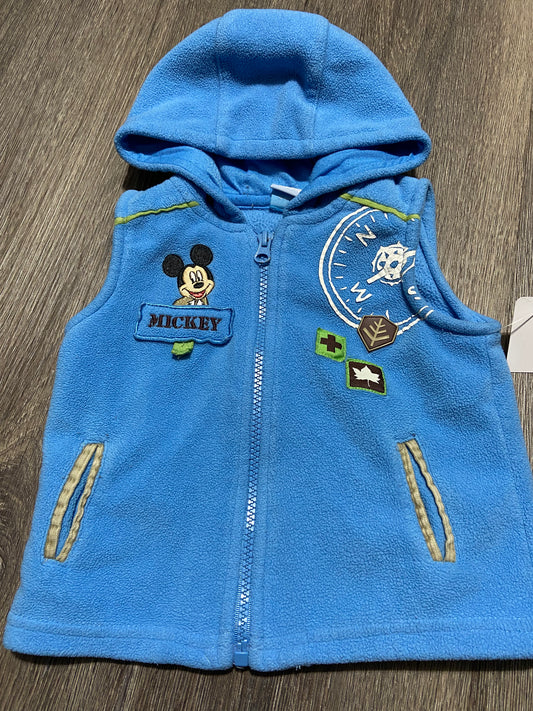 18 M Fleece Vest